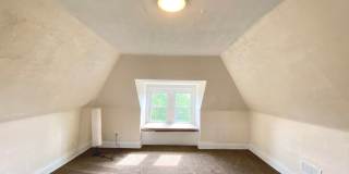 Spacious 4 Bed/1 Bath Home in Beechview-Convenient to Downtown! Available 7/5 Gallery 20