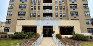 1108 Kanawha Blvd E Gallery 1