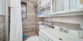 241 E 18th St Gallery 9