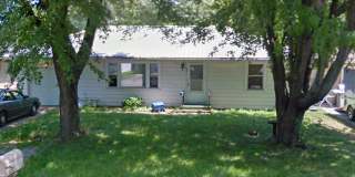 3 Bedroom Home with Garage! Fenced Backyard! W/D Hookups! Gallery 1