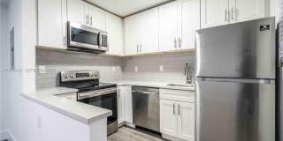 1950 NW 2nd Ct Gallery 6