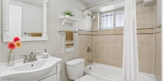 222 Logan Gallery 9