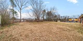3 Bedroom 1 1/2 Bath Home For Rent Near Madison Street! Gallery 26