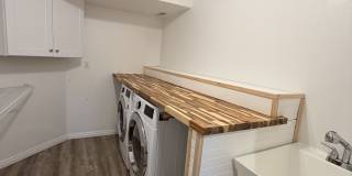 518 North 350 East Gallery 18