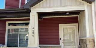 Newer townhome in beautiful Banning Lewis Ranch neighborhood Gallery 1