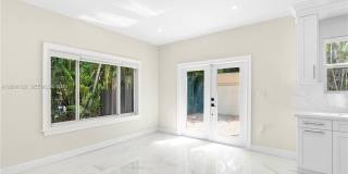 2413 N Greenway Dr Gallery 14