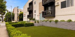 1249 South Bundy Gallery 20