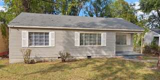 Welcome Home to 782 Launcelot Road, Jackson, MS 39206! Gallery 1