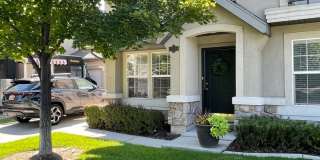 2 Bedroom 2.5 Bath Gallery 1