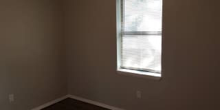 Adorable cottage is right in the heart of OKC! Gallery 15