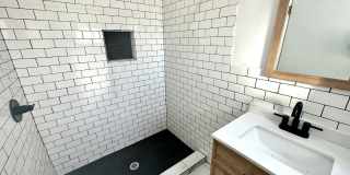 Charming One Bedroom Home in Sunnyside! Gallery 14