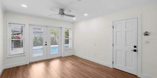 402 ERIE Avenue Gallery 28