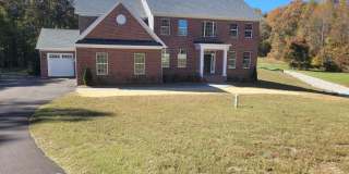 Luxury Estate Living in Lothian – Over 9,000 Sq. Ft. on 2.5+ Acres Gallery 1