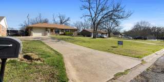 Charming Newly Remodeled Rental Home in a Quiet Neighborhood Gallery 6