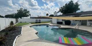 Stunning 3-Bedroom Home with Pool and Custom Features in Winter Park, FL Gallery 1