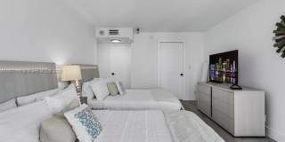 2555 Collins Ave appt 2200 (A11877996) Gallery 30