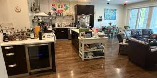2127 West Division St. 2127 West Division St. Gallery 1