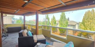 $1,950 - 2 Bed / 1 Bath Fully Furnished Condo in Secure Building in Rockwood/Manito Neighborhood Gallery 21