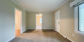 Coming Soon! Cozy 2 Bed / 1 Bath Home — Pet Friendly! Gallery 7