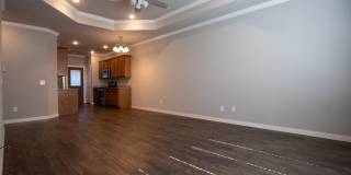 Charming 3-bedroom, 2-bathroom home located in the beautiful Pea Ridge, AR Gallery 5