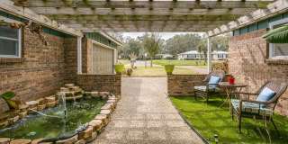 Waterfront Luxury Living – 4 Bed / 3 Bath – Over 2,600 Sq Ft Gallery 4