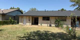 Nice 2 bed/1 bath duplex with backyard in Moore for rent! Gallery 3