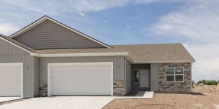 BRAND NEW, HIGH END DUPLEX IN SUGAR CITY, IDAHO 3 BED 2 BATH HOME WITH ATTACHED GARAGE AND FENCED YARD. Gallery 1