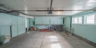 976 Canyon Avenue Gallery 75