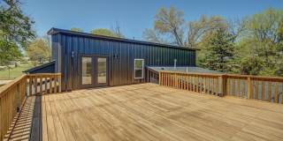 515 W Jackson Street Gallery 32
