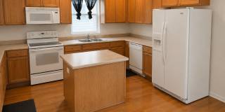 3 Bed | 2.5 Bath Townhome In School District #2 Gallery 9