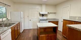 3 Bedroom 1 Bath House! Gallery 23