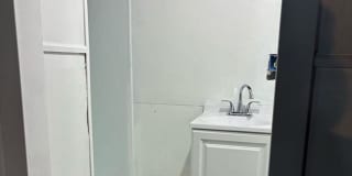 Charming 3 bedroom brick bungalow Gallery 18