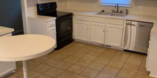 3 Bedroom 2 Bathroom across from Kickapoo High School $1,495! Gallery 3