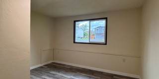 Beautifully Updated 4-Bedroom Home in Desirable Northeast Tacoma Beautifully Updated 4-Bedroom Home in Desirable Northeast Tacoma Gallery 12