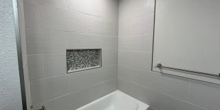 Remodeled 2 Bedroom in Third Addition Gallery 10