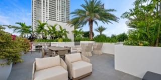 10X Las Olas Walk 10X Las Olas Walk Gallery 32