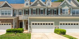 Gorgeous Lake Hogan Farms townhome available NOW! Gallery 1