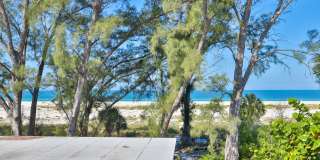 1 Bedroom Beachfront Condo, Steps away from Beach Access! Gallery 9