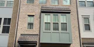 140 ALBANY Place Gallery 1