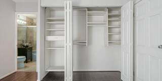 Incredible 1b1b in downtown Streeterville prime location Gallery 8