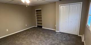 Newly Renovated 3 Bedroom, 1 Bathroom in Spring Hill- Central Air and Brand New Kitchen!! Gallery 16