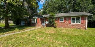 3 Bed 2 Bath Home Conveniently Located in Fayetteville Gallery 1