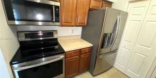 733 Riverside Dr Gallery 3