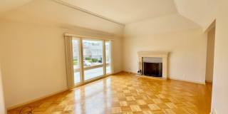 Lovely Lakeshore Home in great location, period details, featuring bonus rooms! 3 BR +/2 BA PROGRESSIVE Gallery 1