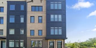 23557 BINGLEY MANOR Terrace Gallery 1