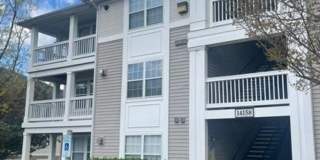 Amazing corner 3 bedroom/ 2 full bathroom Gallery 1