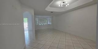 11525 NW 71st St Gallery 4