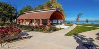 1805 E Lake Drive Gallery 26