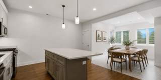 6914 N Sheridan Road Gallery 11