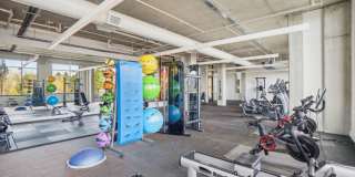 Splash Apartments Gallery 53